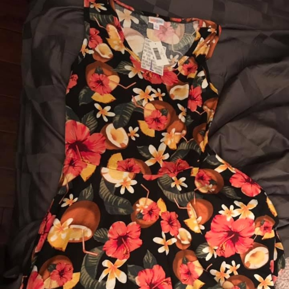 Lularoe Nicki - Size Large